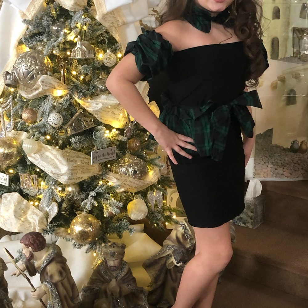 Custom Dress - Picture 3 of 7